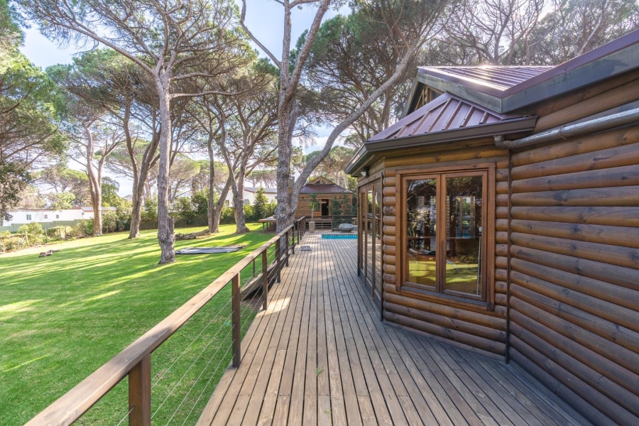 5 Bedroom Property for Sale in Somerset West Rural Western Cape